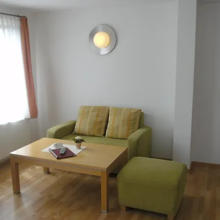 Hosbein * Heiligenborn