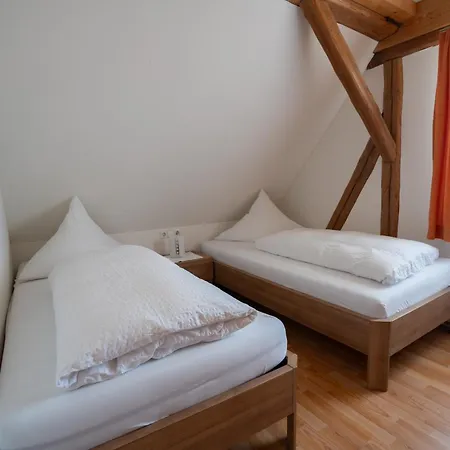 Hosbein * Heiligenborn