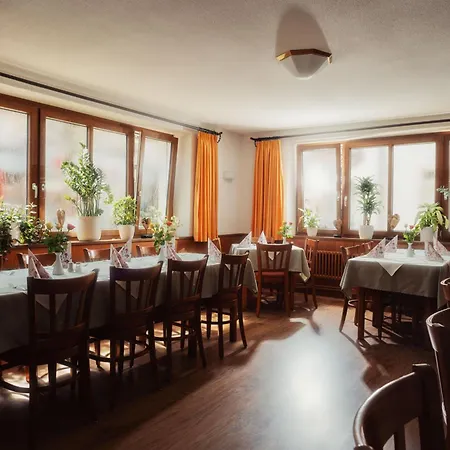 Hosbein * Heiligenborn